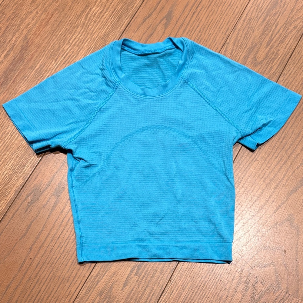 LULULEMON SWIFTLY TECH CROP- Size 0